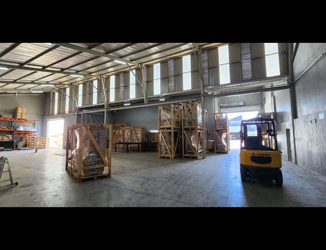 1,791M² WAREHOUSE TO LET IN BRACKENFELL INDUSTRIAL